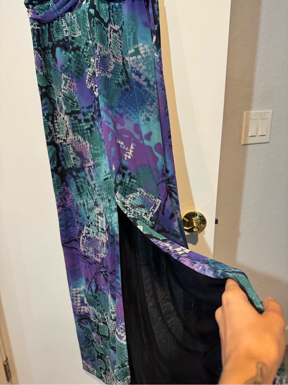 Vintage Y2K Caché Purple Teal Snake Print Ruched Halter Maxi Dress Size L - Picture 8 of 8